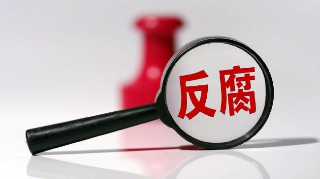 公主白嫩翘臀呻吟迎合