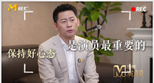 美女张开腿让男人操